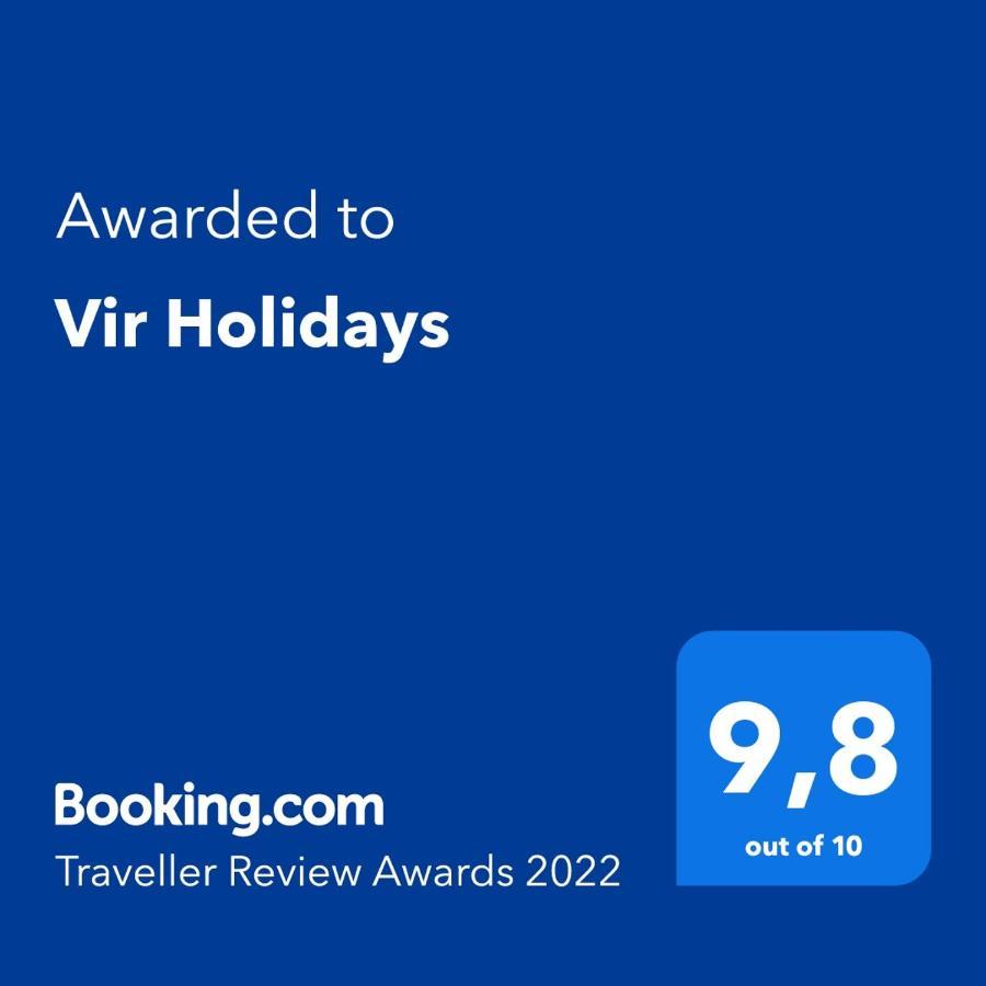 Vir Holidays Екстериор снимка