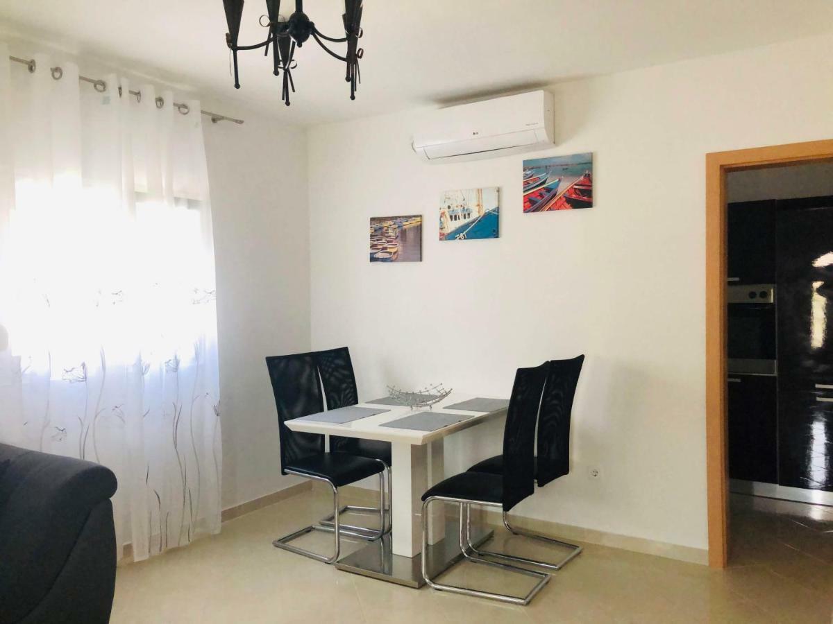 Vir Holidays Екстериор снимка